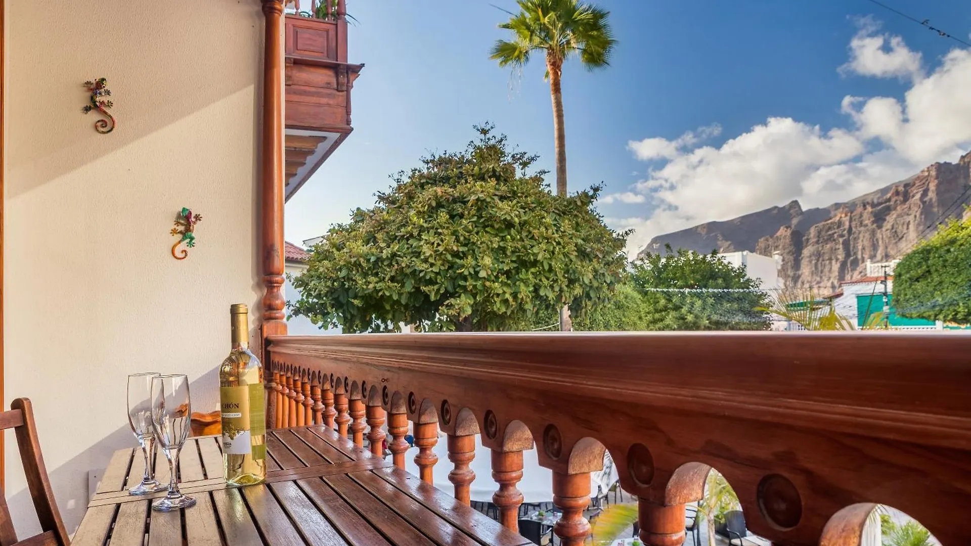Paraiso Bamboo - Fibre Net, Heart Of The Los Gigantes, 2 Bedrooms, 2 Bathrooms, Tv Channels Acantilado de los Gigantes Spain