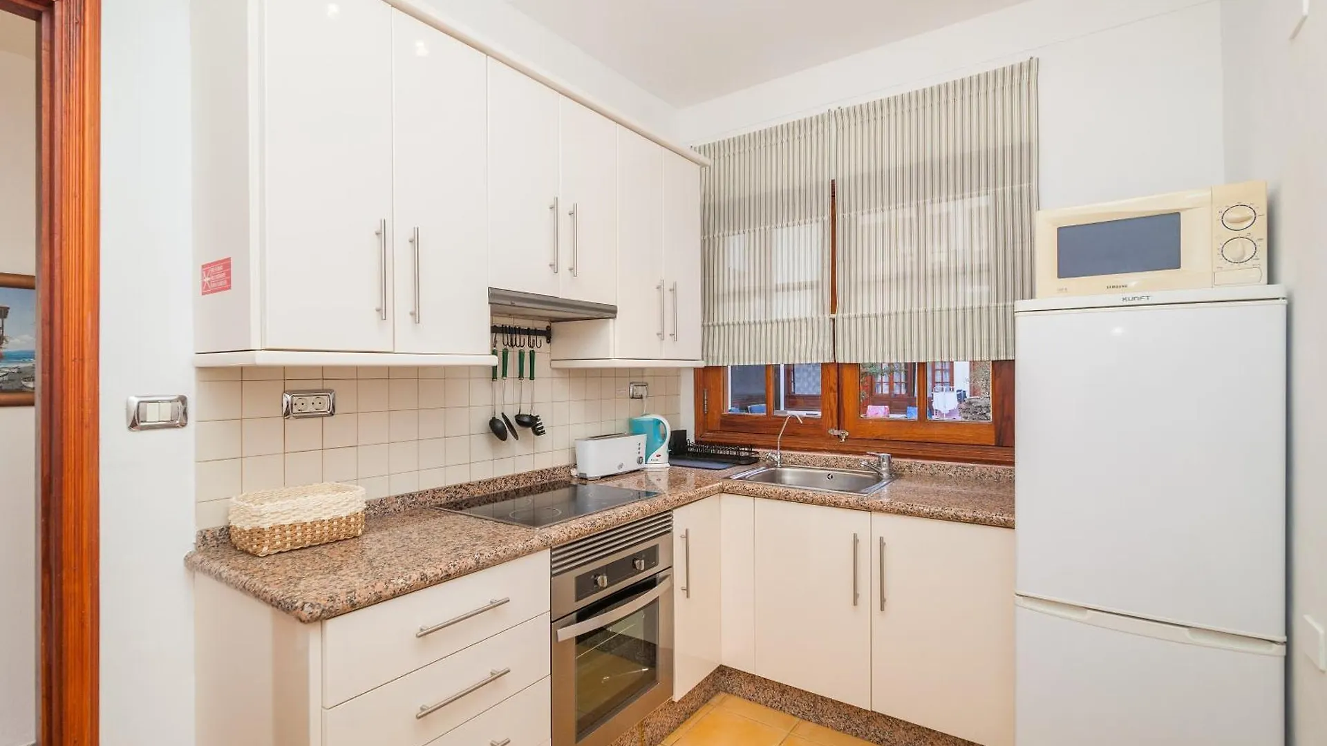 Apartment Paraiso Bamboo - Fibre Net, Heart Of The Los Gigantes, 2 Bedrooms, 2 Bathrooms, Tv Channels Acantilado de los Gigantes