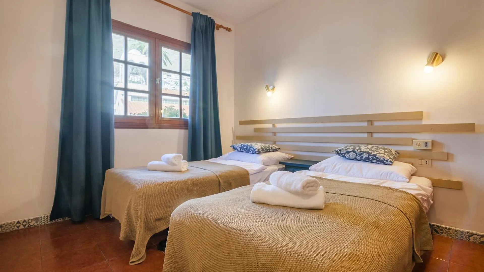 Paraiso Bamboo - Fibre Net, Heart Of The Los Gigantes, 2 Bedrooms, 2 Bathrooms, Tv Channels Acantilado de los Gigantes 0*,